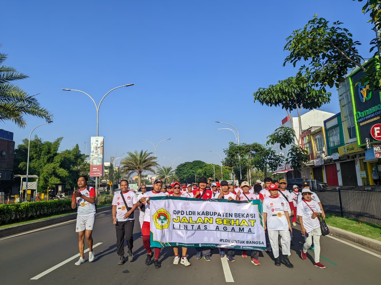 LDII Kabupaten Bekasi Meriahkan Fun Walk & Senam Sehat Lintas Agama di Grand Wisata